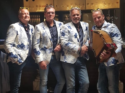 Brabantse zanggroep De Medlies stopt na bijna 20 jaar en geeft laatste optreden in Helmond