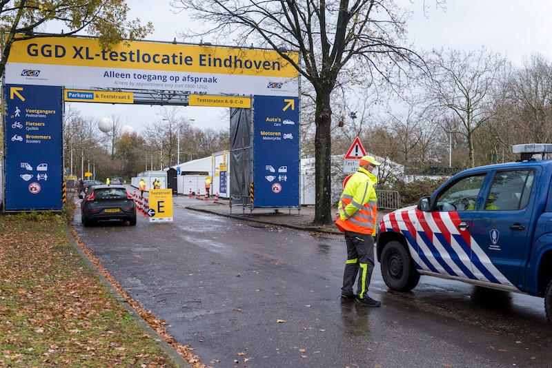 De opbouw van de XL-testlocatie in Eindhoven wordt gecoördineerd door defensie: 'De rol van defensie in dit project was cruciaal’.