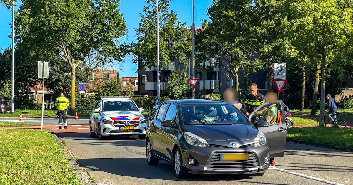 Fietser gewond na botsing met auto in Leeuwarden