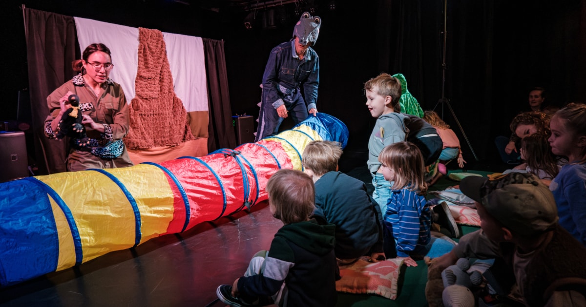 Peuters op de planken: eerste voorstelling ‘Peuteravontuur’ in Cultuurhuis Garenspinnerij