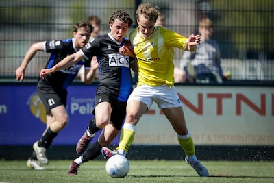 De Zwart schiet Pelikaan langs Spirit in topper, titel lonkt al: ‘Over drie weken moeten we het afma