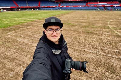 Nathan (29) uit Zwolle krijgt droomopdracht in stadion De Kuip: ‘Het hoogtepunt van mijn carrière’