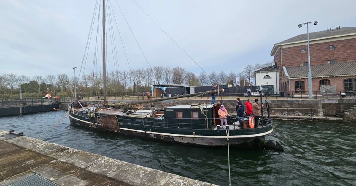 Droogdok Jan Blanken in Hellevoetsluis weer in gebruik