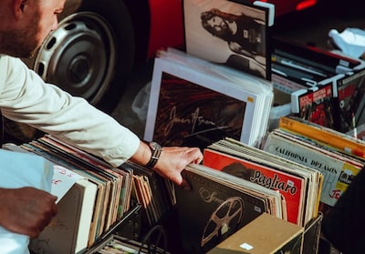 Bowie, Billie of Beatles? Snuffel binnenkort op de Bossche Platenmarkt