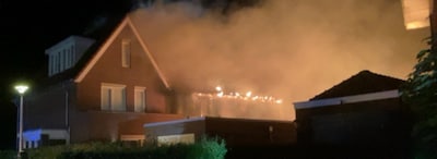 Vrouw van zolder van brandend huis gehaald in Etten-Leur, slachtoffer gereanimeerd
