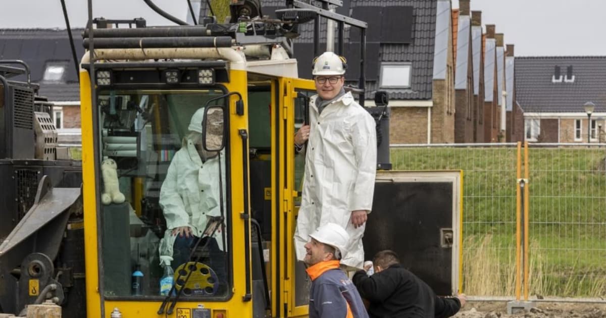 Eerste paal geslagen voor Buitenplaats Brielle met 73 nieuwe woningen