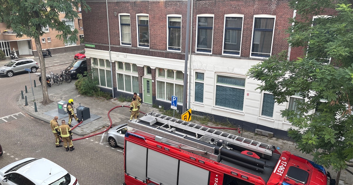 Brand in ondergrondse vuilcontainer in Rotterdam