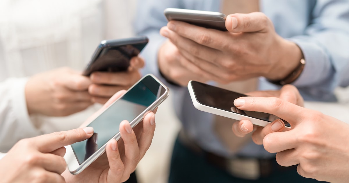 Praat mee: vijftien jaar groepsapps, ze hadden er van mij nooit hoeven te komen