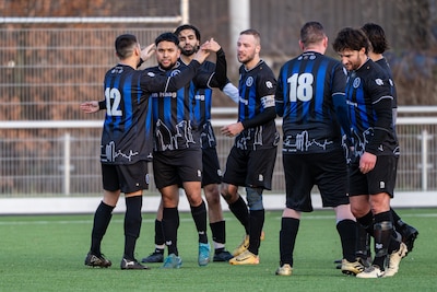 107-jarige voetbalclub stopt ermee en monsternederlaag HBS: dit gebeurde er op de velden