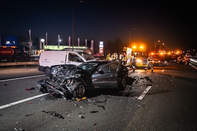 Wéér een kettingbotsing op snelweg A12 bij Duitse grens, burgemeester vindt controles ‘onverantwoord