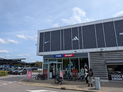 Heb jij het al gespot? Deze sportwinkel in Hengelo heet nu anders en dit is waarom