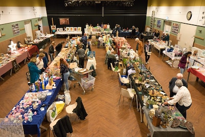 Dertig kramen op kunstmarkt in Babberich