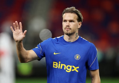 Na dopingschorsing van 615 dagen maakt Chelsea-aankoop van 70 miljoen euro rentree in oefenduel