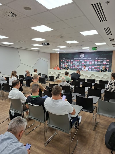 Persconferentie Ferencváros achter de rug, om 17.15 uur is FC Twente aan de beurt