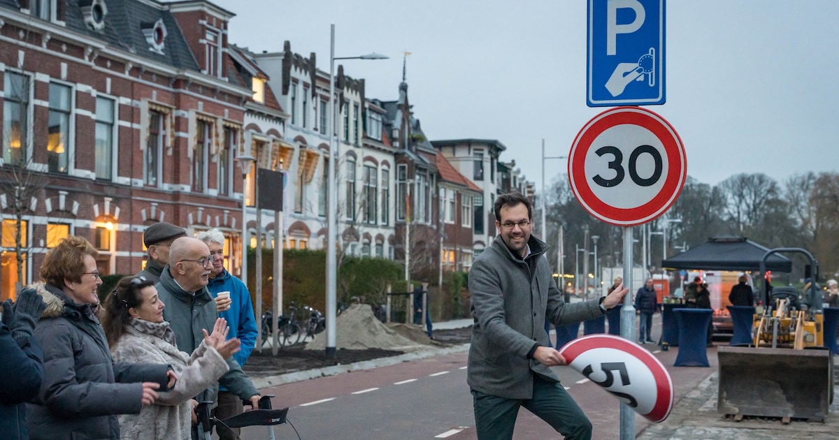 Westersingel vrijdag weer open: bredere fietspaden en meer groen klaar voor gebruik