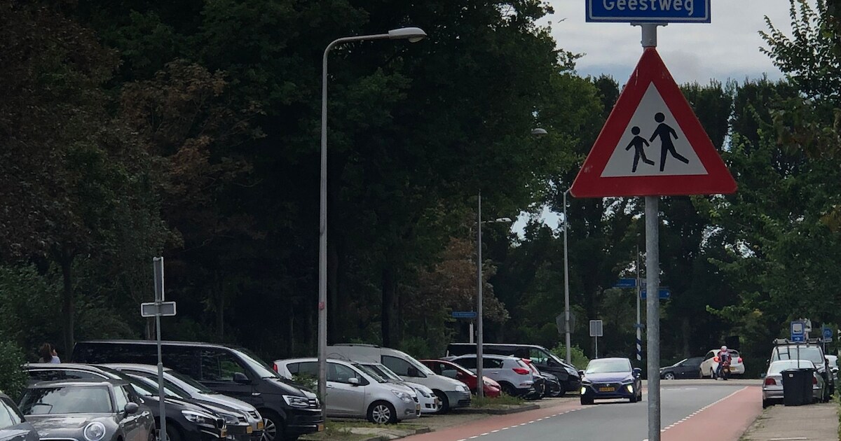 Gemeente Uitgeest verwijdert 200 verkeersborden voor meer overzicht en veiligheid