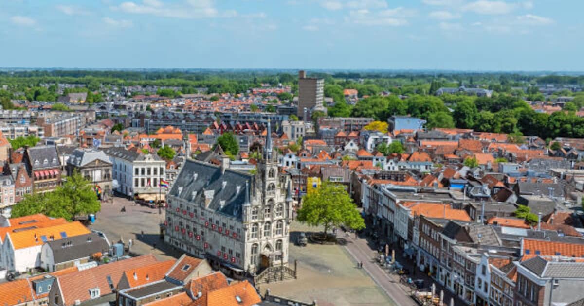 Drone vliegt binnenkort boven binnenstad Gouda voor zonnepanelenonderzoek