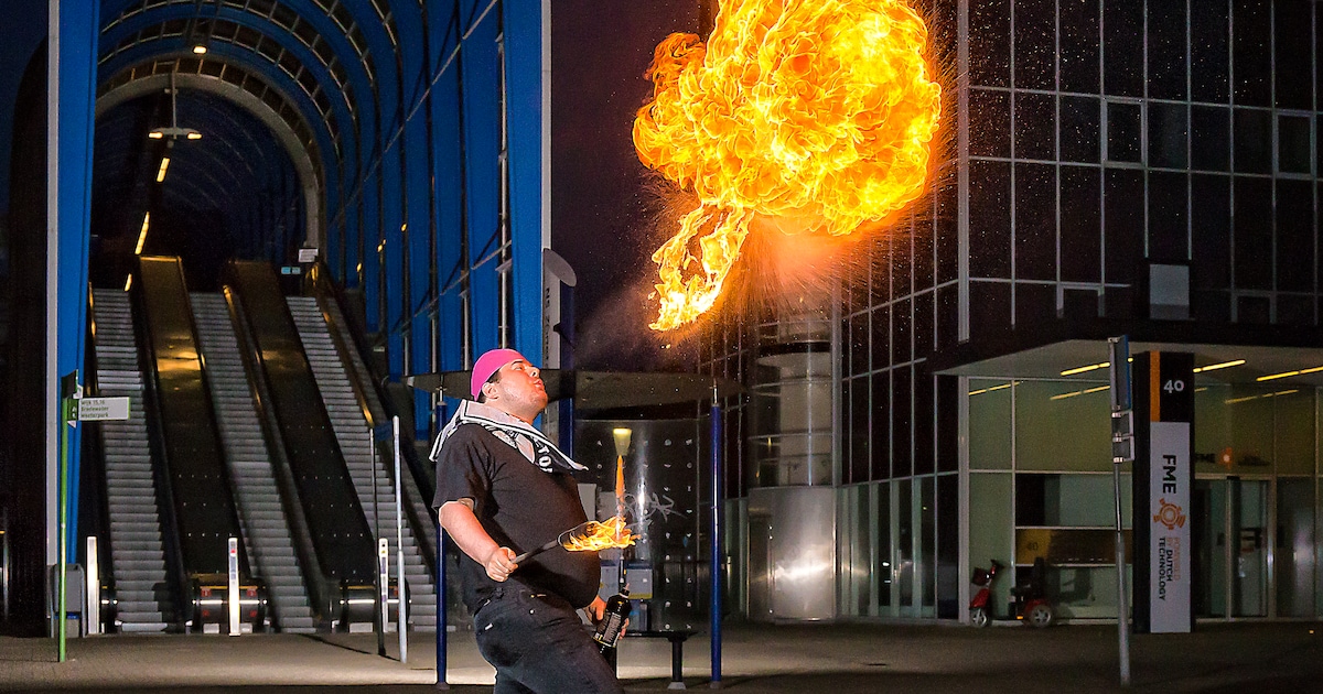 Galerie De Vloeiende Beweging opent zaterdag met licht- en vuurspektakel in Bergen