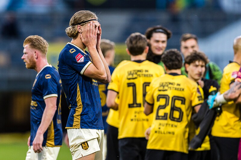 Roda JC slaat in slotseconden nog toe tegen RKC en houdt promotiedroom ...