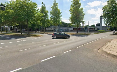 Veldhovenaar rijdt door rood en schept twee fietsers; 200 uur taakstraf en rijverbod van twee jaar