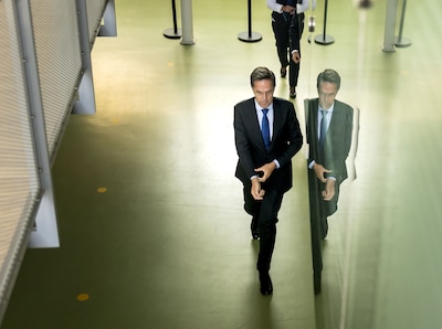 Rutte wordt op één moment wat kriegelig, en dat gaat niet eens over zijn eigen coronabeleid