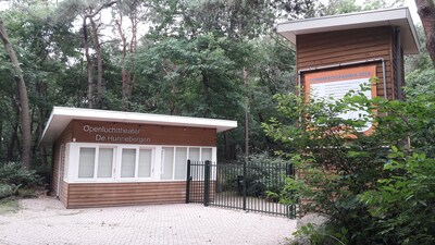 Kerkdienst in openluchttheater Luyksgestel op Hemelvaartsdag