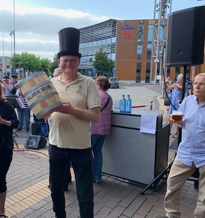 Haringparty in Nieuwerkerk voor drie goede doelen