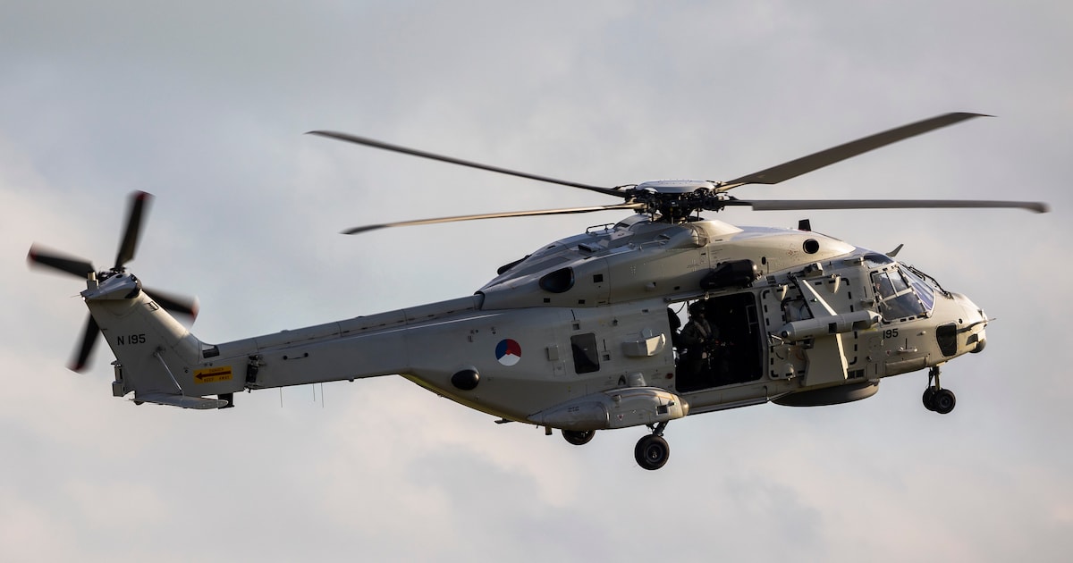 Militaire oefening in Deurne met laagvliegende helikopters