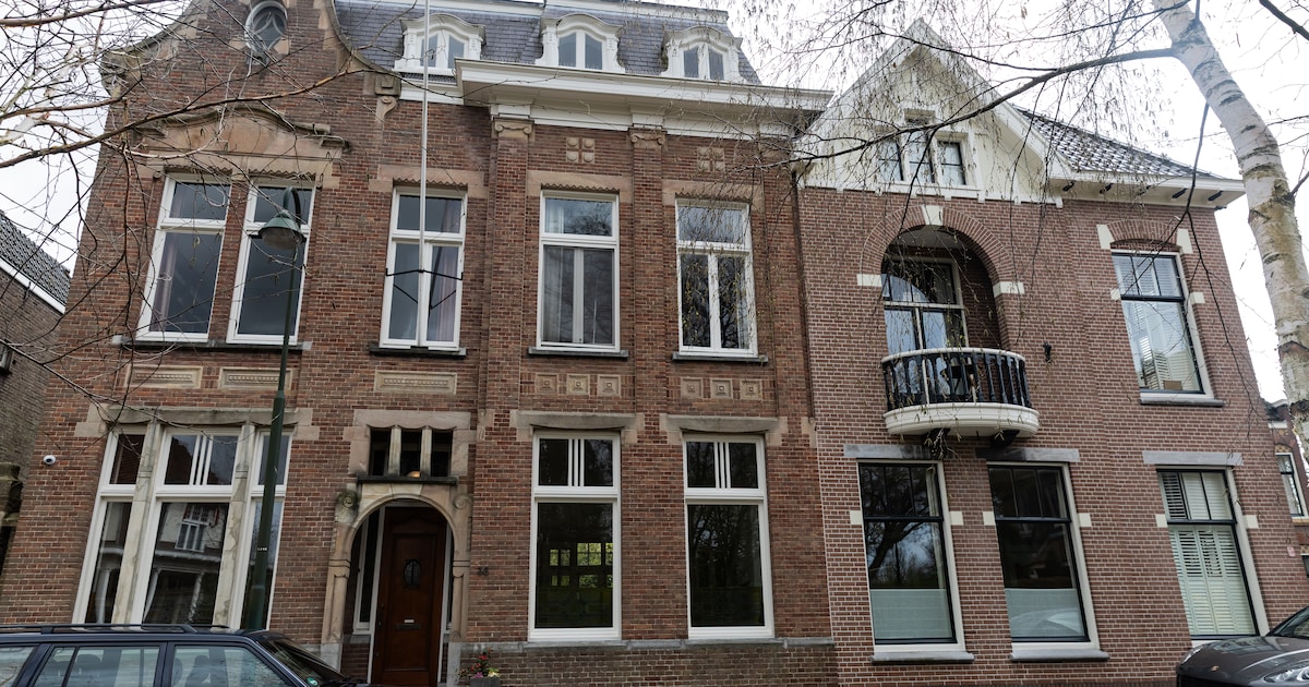 Het hele oeuvre van de architect zit in dit pand wat een kleine 2 miljoen mag kosten