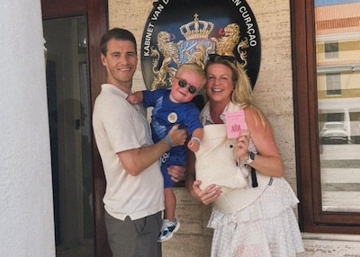 Erwin en zwangere Marieke dachten ‘even’ te relaxen op Curaçao, maar keren pas na maanden terug, mét