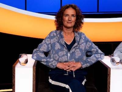 ‘Engste wat ik ooit heb gedaan’: jodelende Nathalie uit Borne gaf alles bij De Slimste Mens