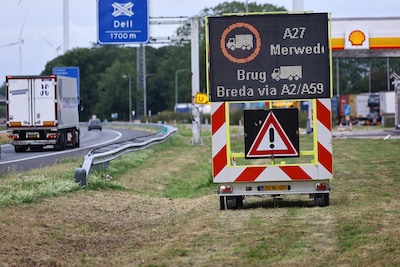 Merwedebrug dicht voor vrachtwagens, brugconstructie niet veilig: ‘Impact is enorm’