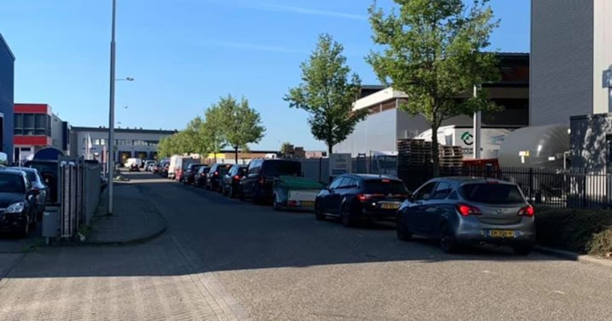 Nu echt alleen nog met afspraak naar afvalbrengstation in Roelofarendsveen