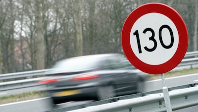 Benzine en diesel zijn peperduur, maar we gaan er niet langzamer door rijden