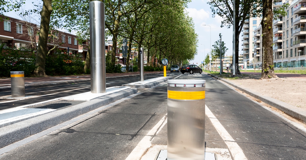 Nieuwe pollers sluiten centrum Noordwijkerhout af voor verkeer via Havenstraat en Zeestraat