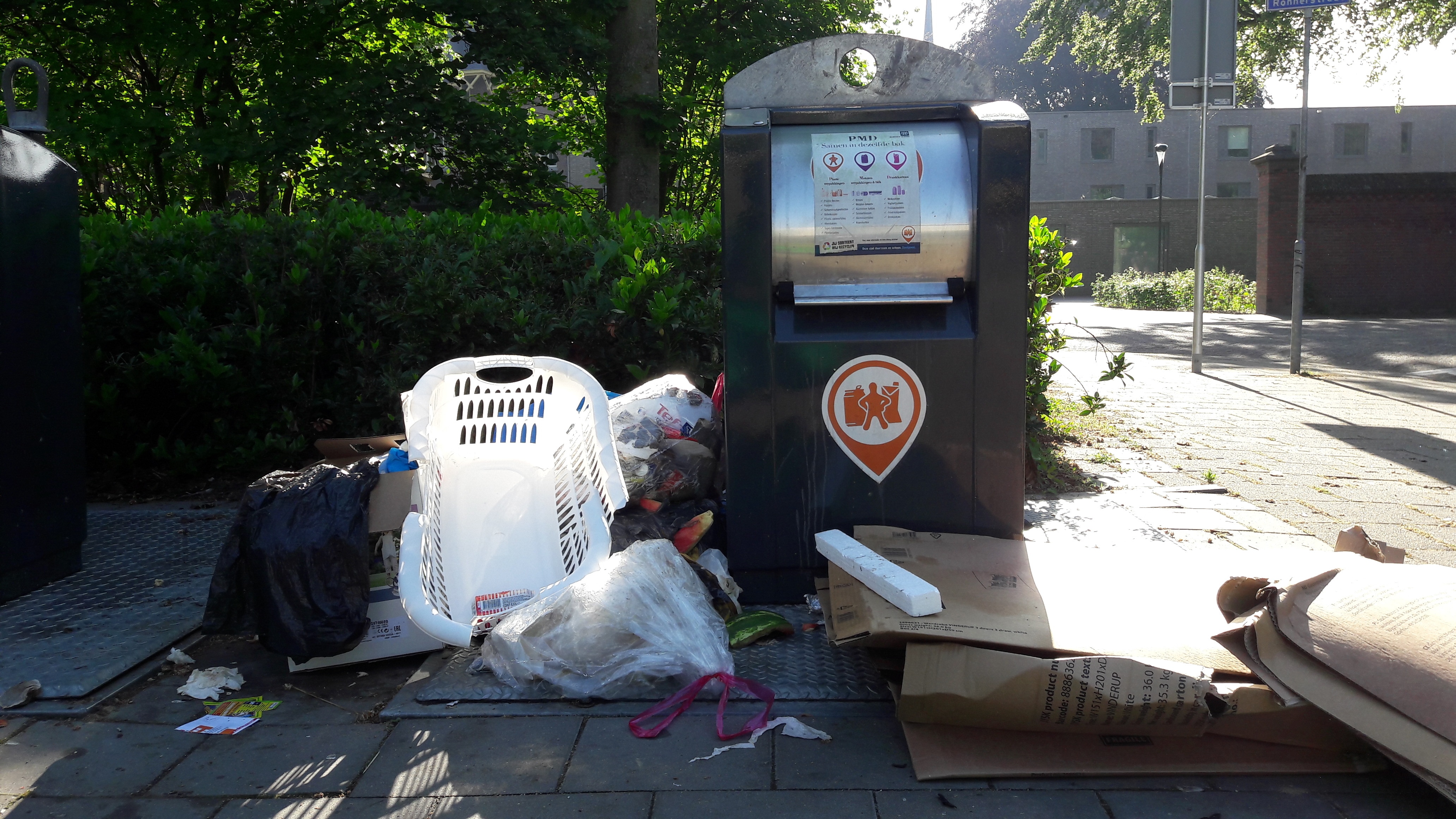 Waar in Krimpen zie jij vuilniszakken náást containers of zwerfafval? Vul onze interactieve kaart in