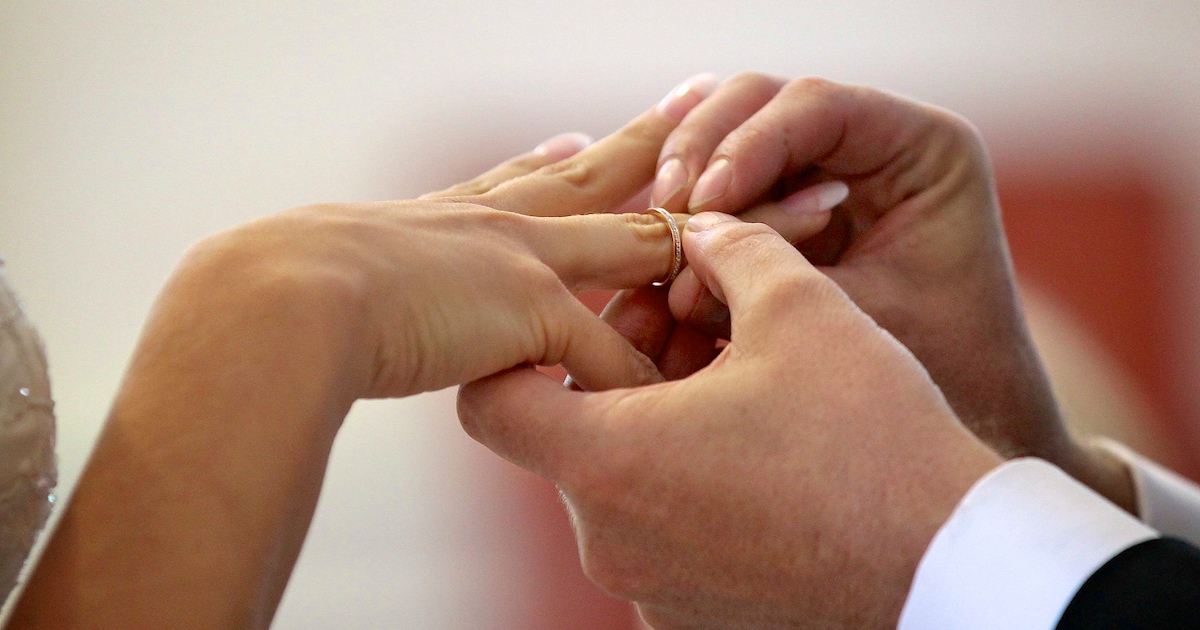 Echtpaar Grunstra viert 60-jarig huwelijk in Enkhuizen