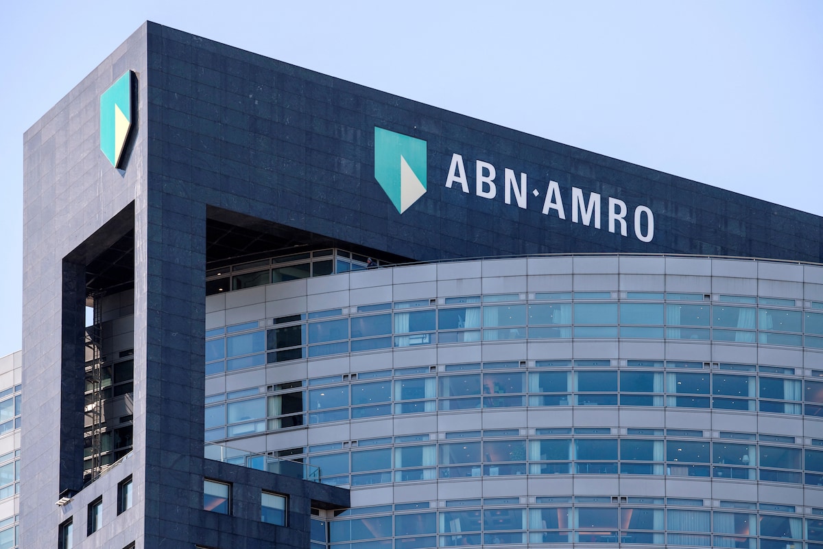 ABN Amro krijgt miljoenenboete voor hulp bij belastingontduiking, OM  dagvaardt Morgan Stanley | Economie | AD.nl