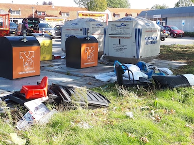 Borne gaat afvallocaties veranderen in strijd tegen mensen die banken, matrassen en kasten dumpen