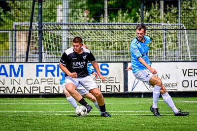 Zijn opa heeft bij CKC de status van clubicoon, nu wil kleinzoon Joey van Oosten geschiedenis schrijven