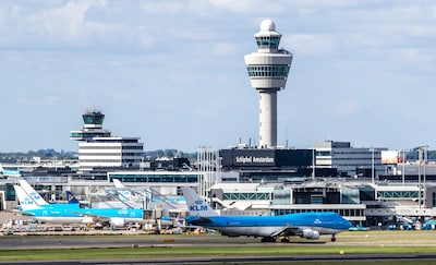 Kogel is door de kerk: Schiphol krimpt definitief en geluidsgrenzen worden eindelijk gehandhaafd