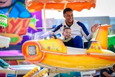Uden kijkt terug op topkermis: ‘Iedere avond volle attracties en terrassen’
