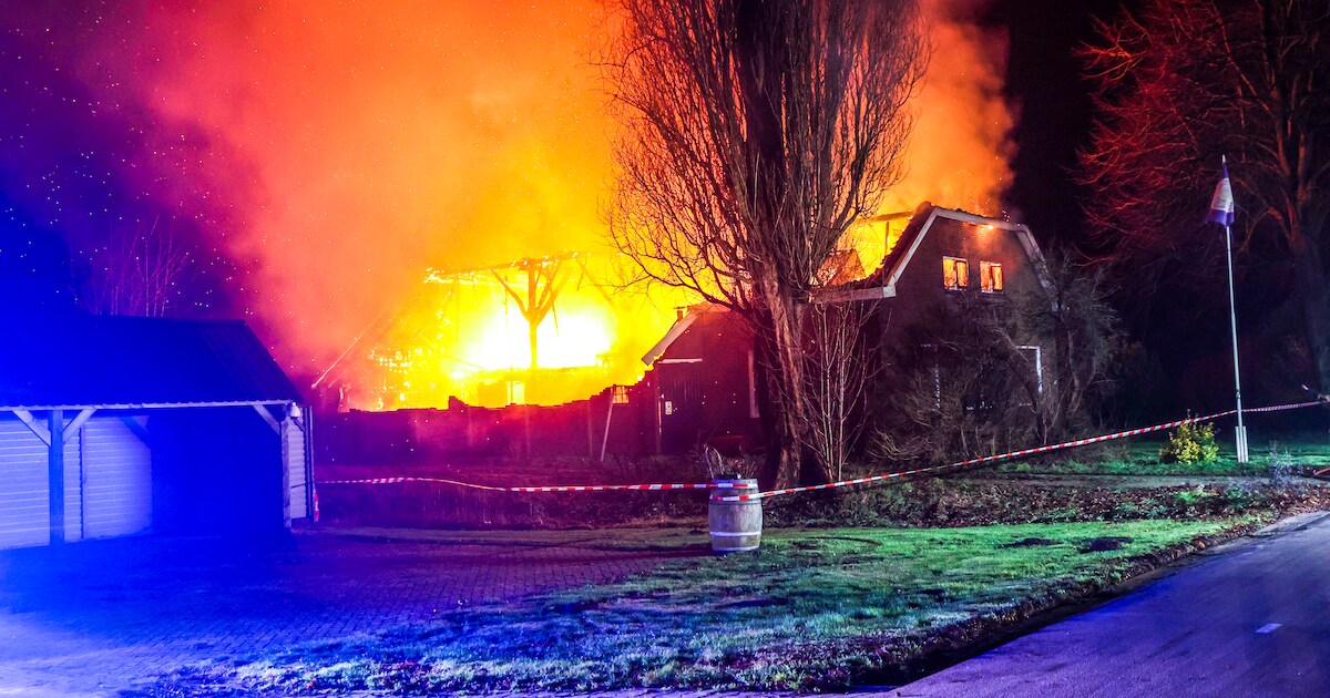 Woning zwaar beschadigd bij uitslaande brand op Verlengde Oosterdiep OZ in Barger-Compascuum