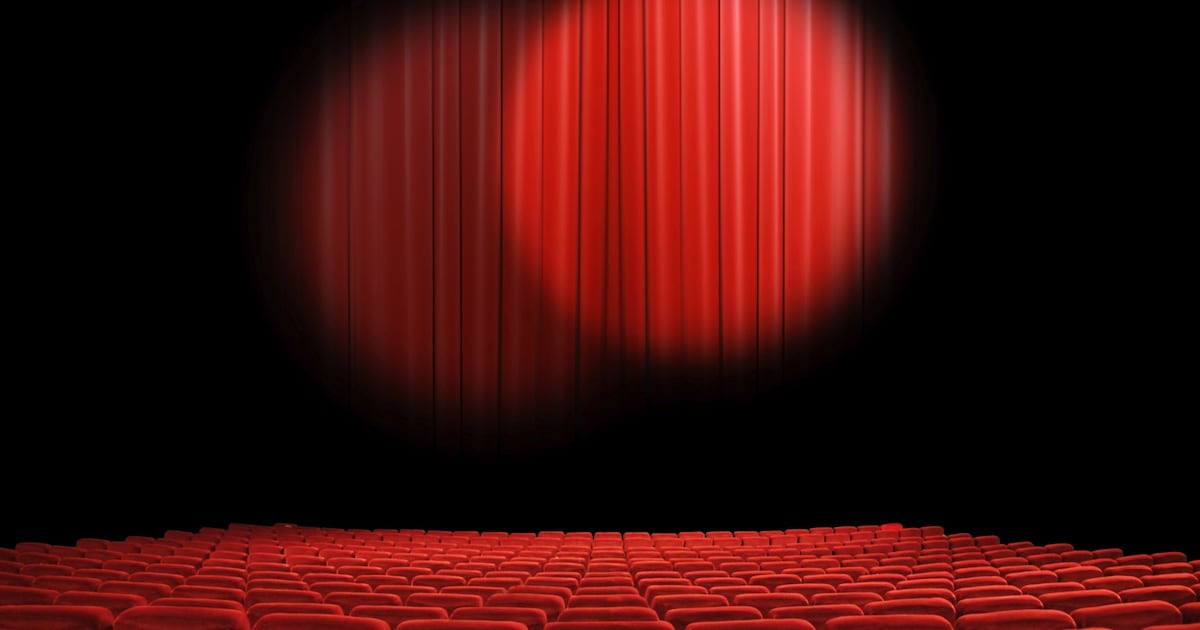 Verteltheater Friponne speelt kindervoorstelling 'Muis en de Knuffelmonsters' in Oisterwijk
