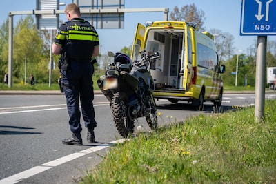 Motorrijder gewond na val op de Meester J.L.M. Niersallee in Kampen