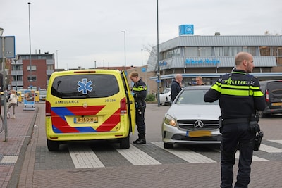 Voetgangster aangereden op zebrapad in Waalwijk