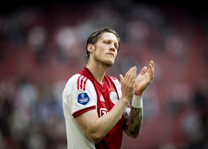 Wout Weghorst laat van zich horen na mislopen titel met Ajax: 'Kan nu al  niet wachten op volgend jaar' | Al het nieuws over Ajax | AD.nl