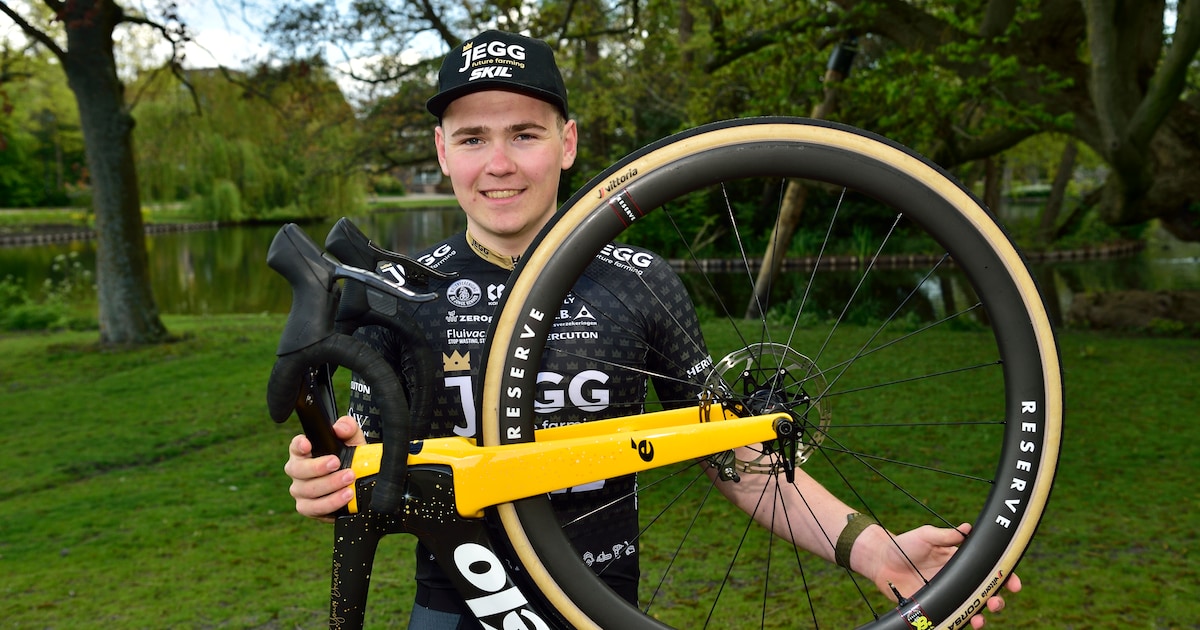 Sportfamilie als inspiratiebron voor wielrenner Ties Kruithof: ‘Hoop dat mijn opa mij van boven volg