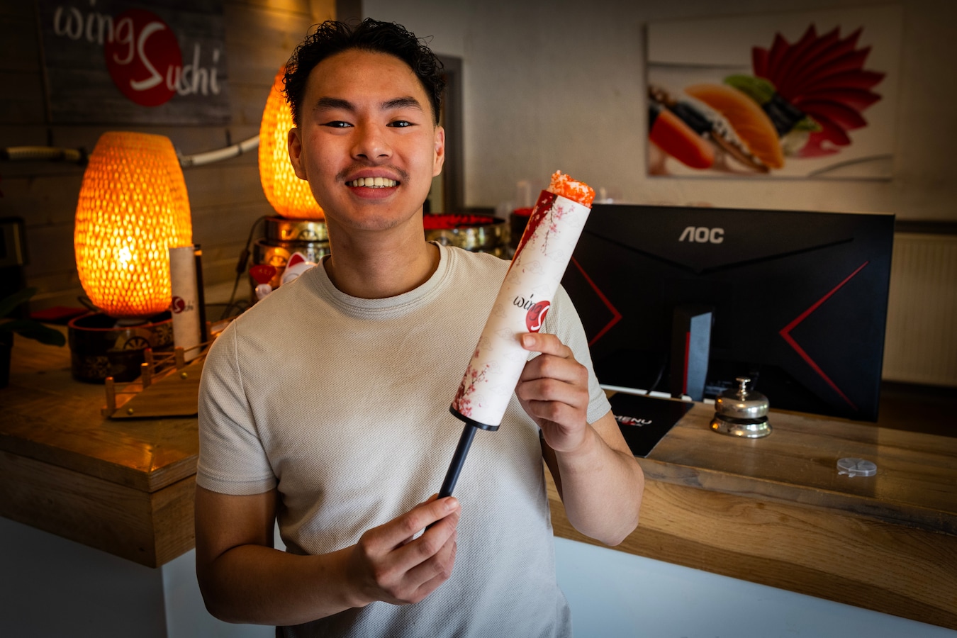 Sushi-ondernemer Jimmy (23) brengt nieuwe TikTok-trend naar Rijssen ...