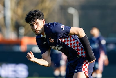 LIVE Eredivisie | Ricardo Pepi fails to put PSV ahead, Telstar captain keeps his team in the game